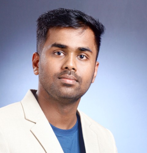 kevin (small) kevin (small)